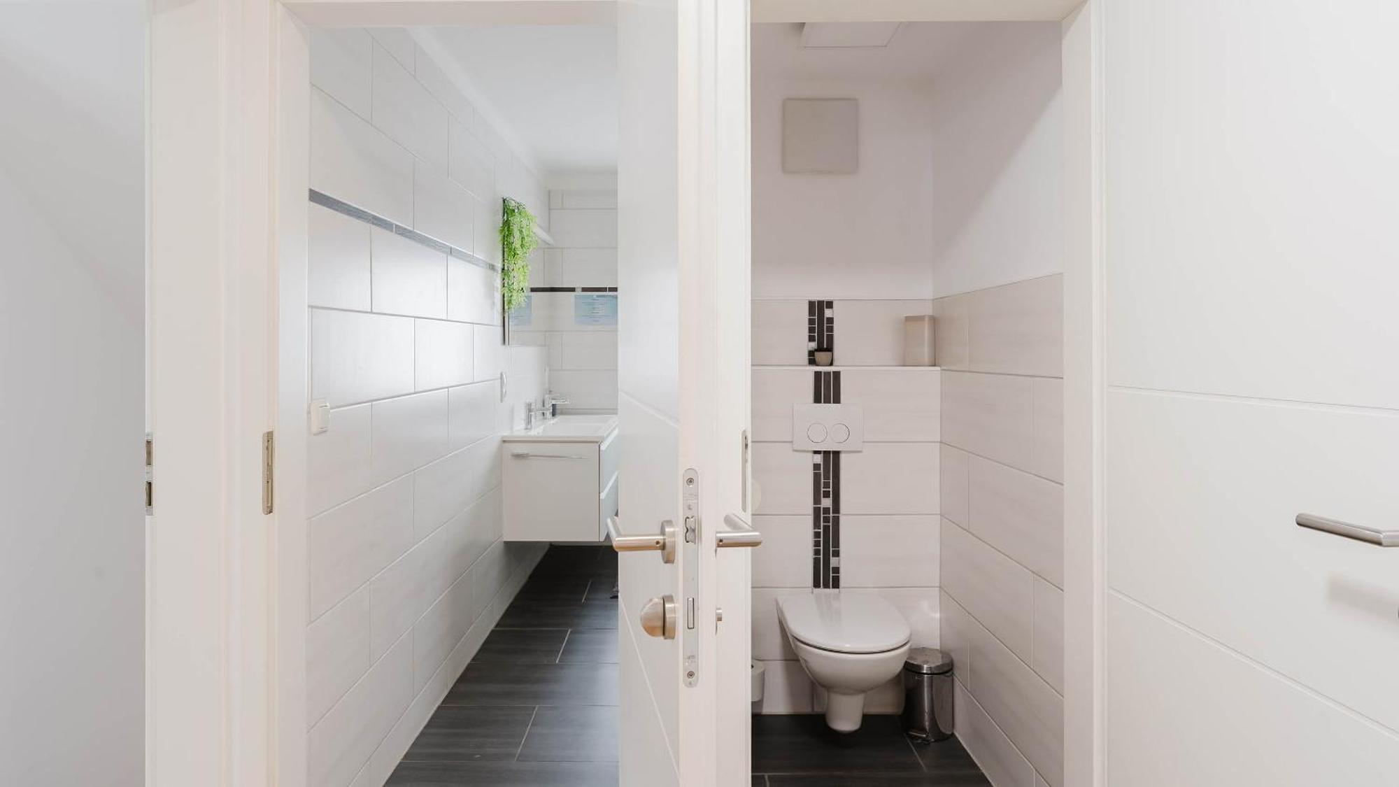 Moderne Ferienwohnung Mit Bergblick バート・ゴイーザーン エクステリア 写真